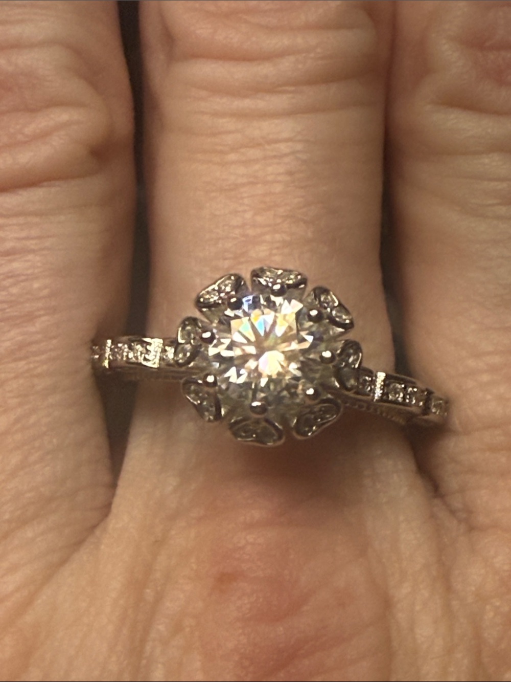 925 Sterling Silver GRA CERTIFIED Moissanite Diamond solitaire ring NEW